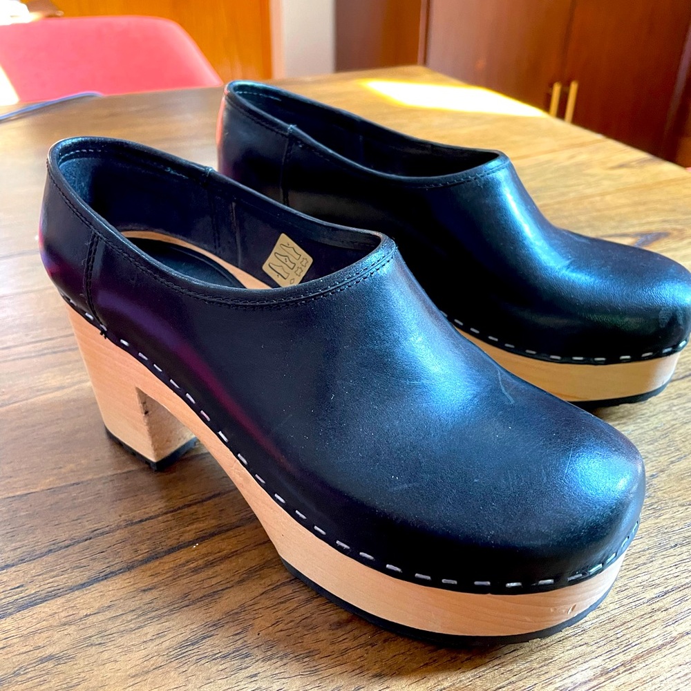 Hasbeens shoe clogs